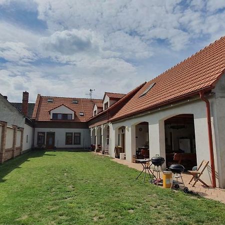Penzion Dolní Dunajovice المظهر الخارجي الصورة